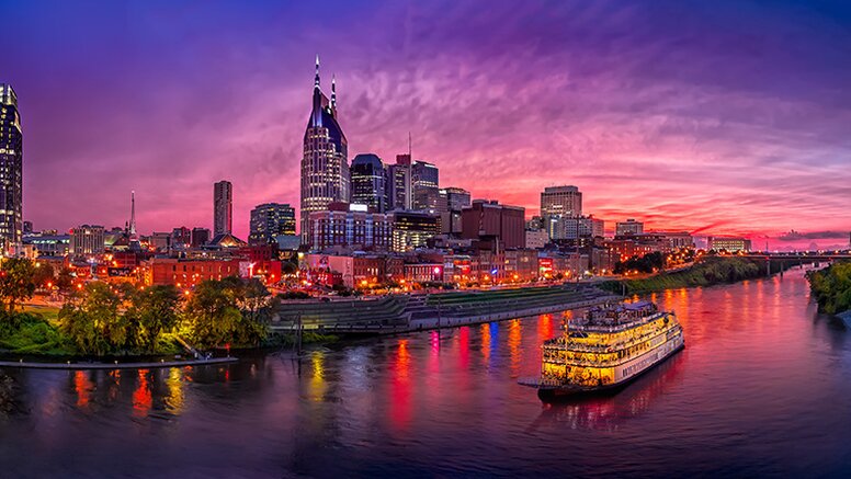 Picture of Nashville's beautiful skyline at dusk